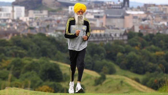 Fauja Singh pelari tertua di dunia saat maraton