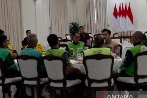 Gibran Bertemu Driver Ojol di Istana Wapres